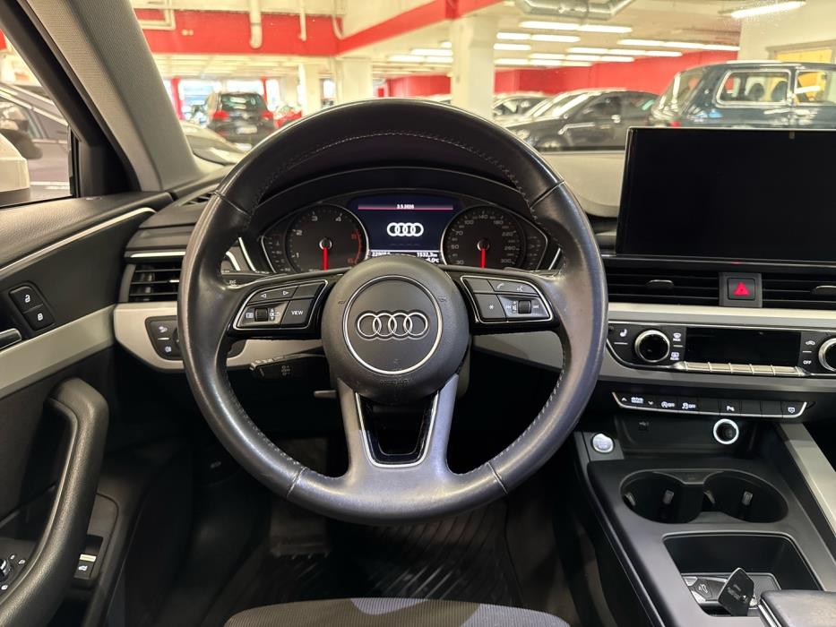 AUDI A4 2020