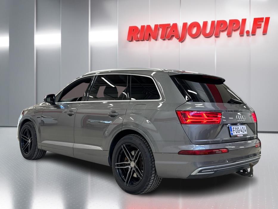 AUDI e-tron 2017