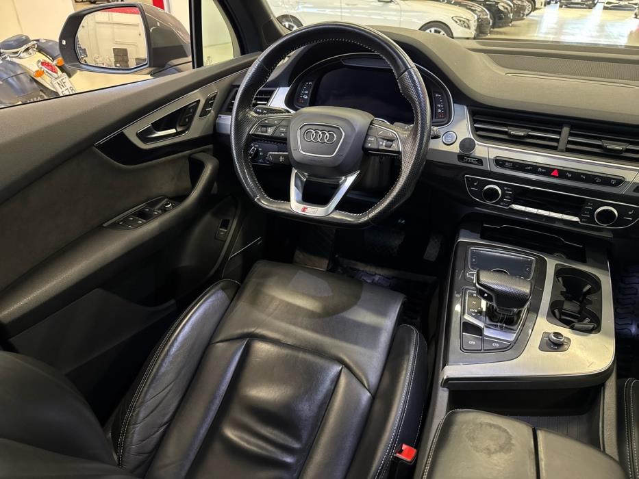 AUDI e-tron 2017