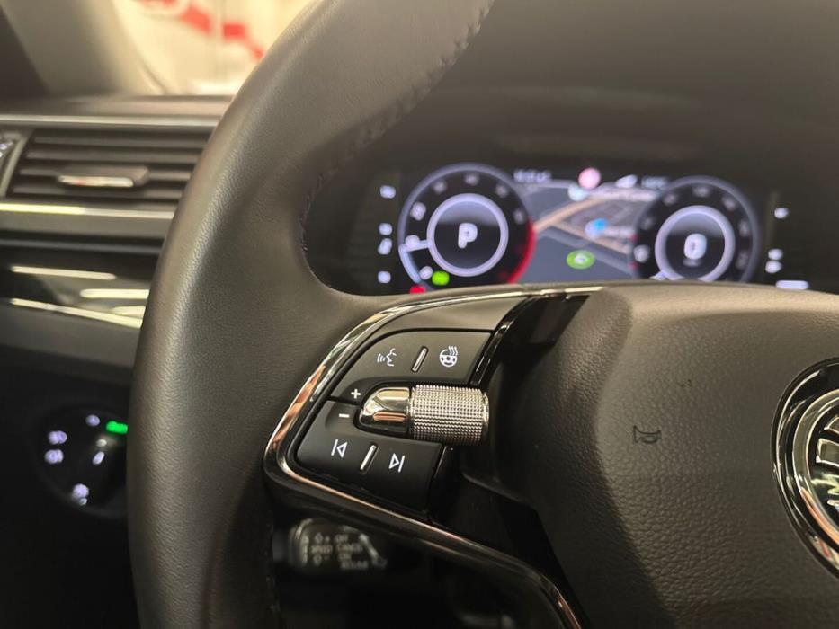 SKODA Superb 2021