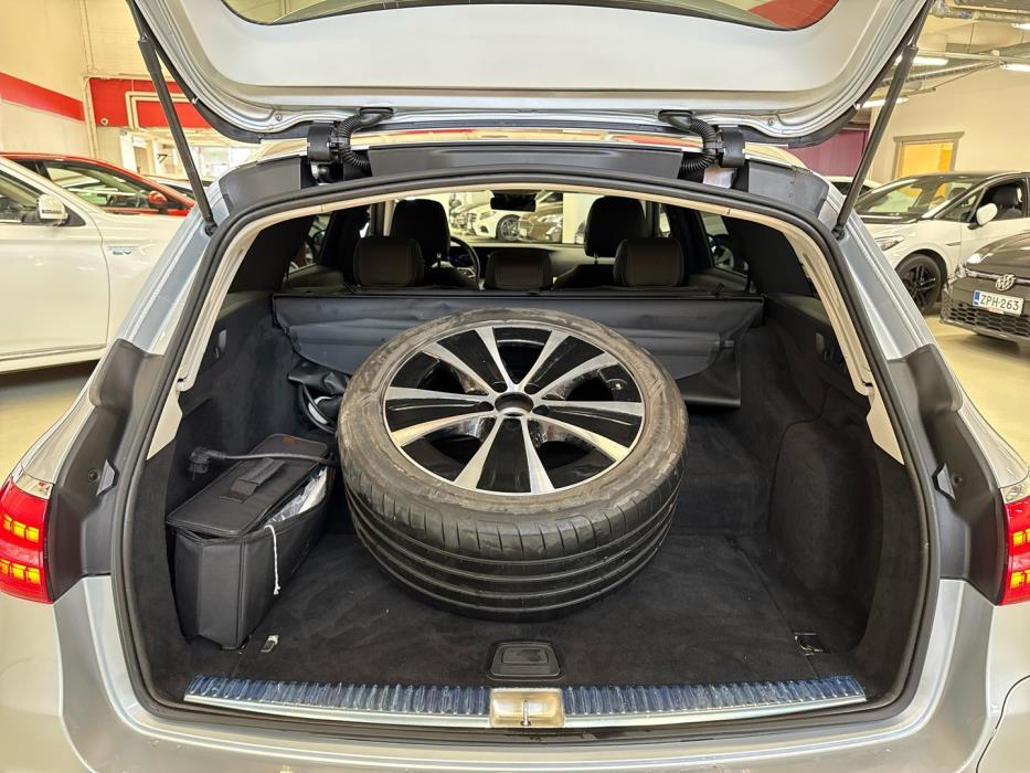 MERCEDES-BENZ E 2021