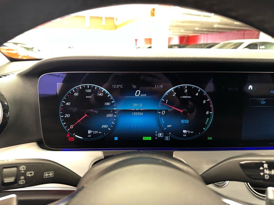 MERCEDES-BENZ E 2021