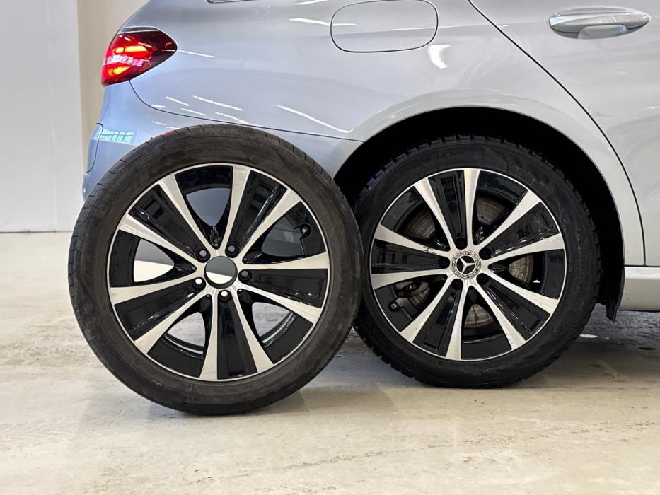 MERCEDES-BENZ E 2021