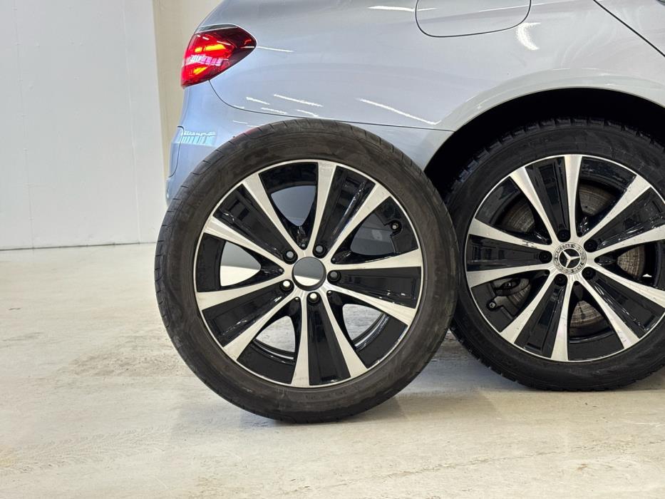 MERCEDES-BENZ E 2021