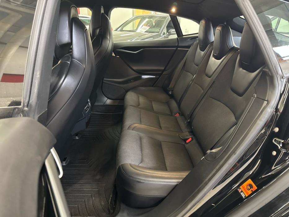 TESLA Model S 2018