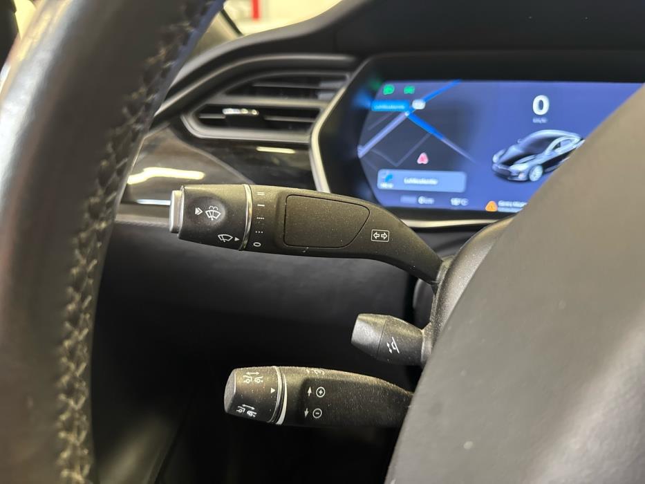 TESLA Model S 2018