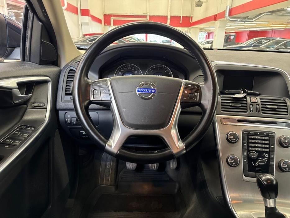 VOLVO XC60 2011