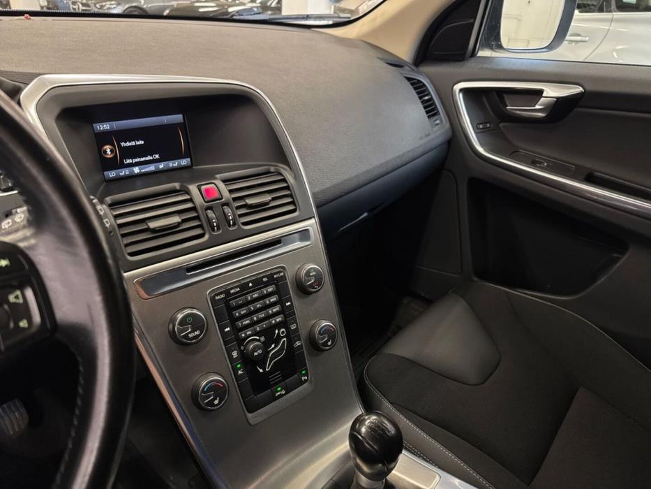 VOLVO XC60 2011
