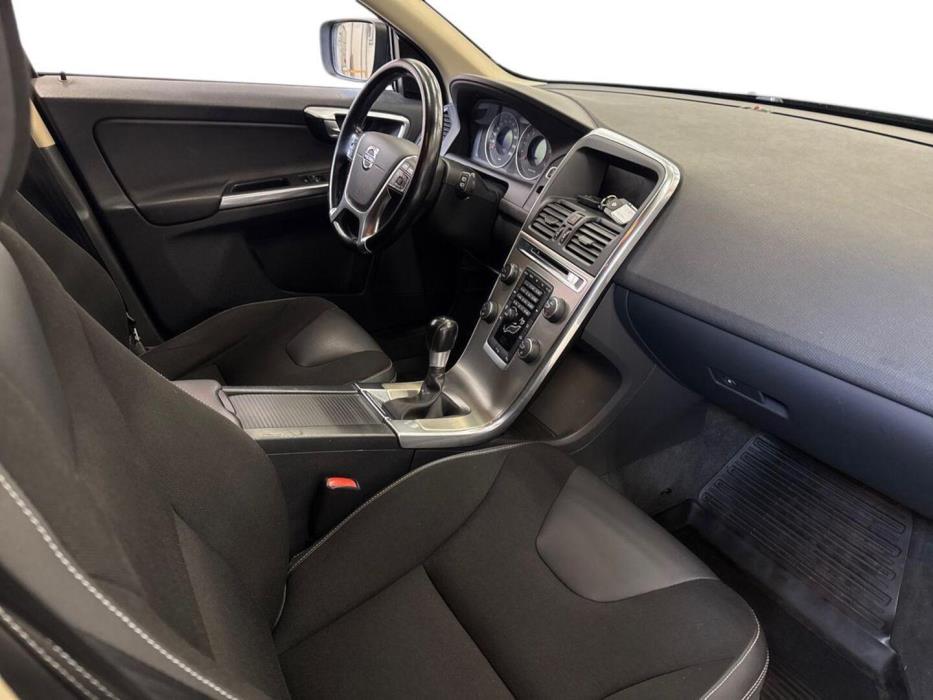 VOLVO XC60 2011