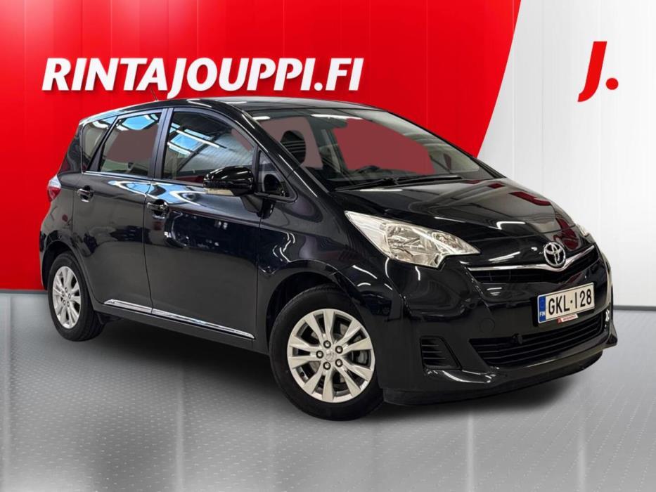 TOYOTA Verso-S 2012