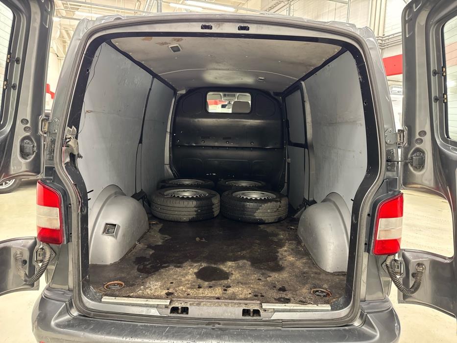 VOLKSWAGEN Transporter 2013