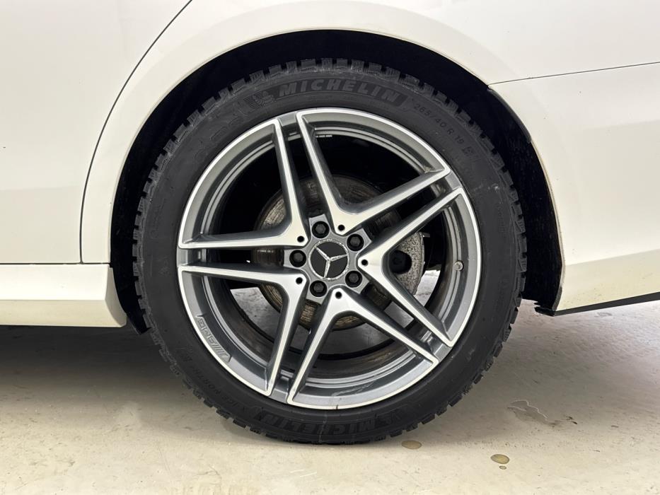 MERCEDES-BENZ E 2016