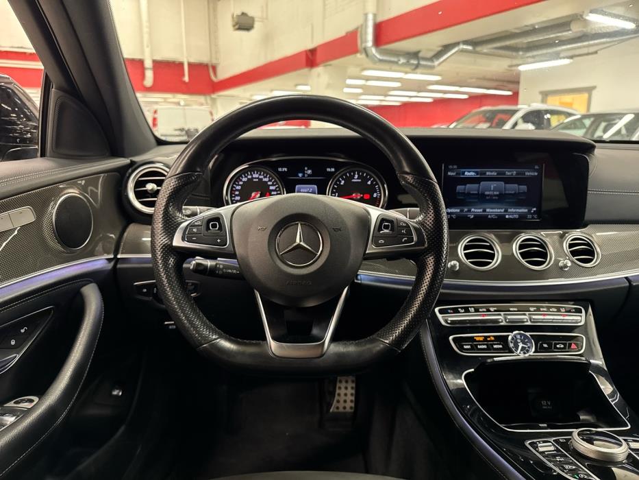 MERCEDES-BENZ E 2016