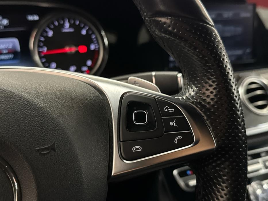 MERCEDES-BENZ E 2016