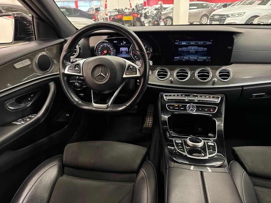 MERCEDES-BENZ E 2016