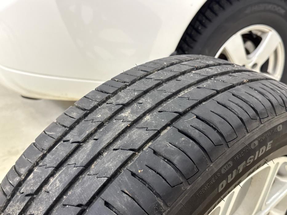 MITSUBISHI Outlander PHEV 2014