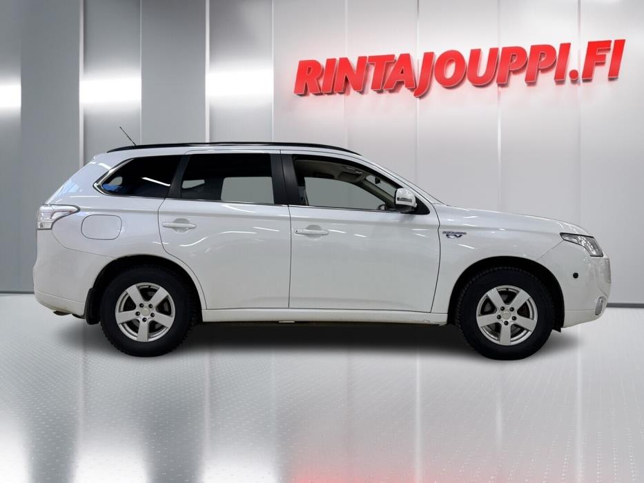MITSUBISHI Outlander PHEV 2014