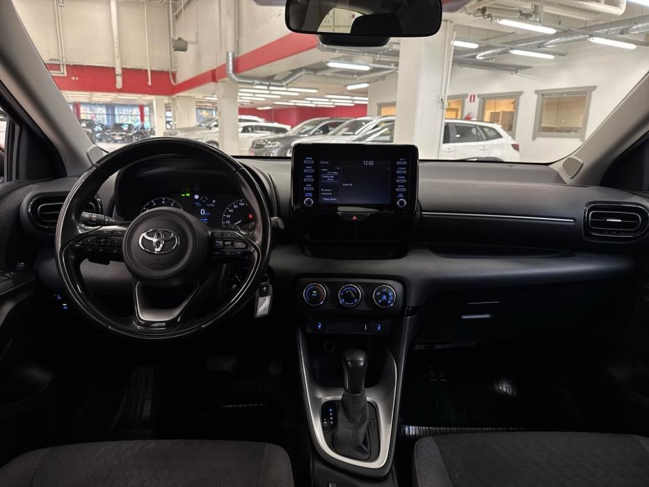 TOYOTA Yaris 2021