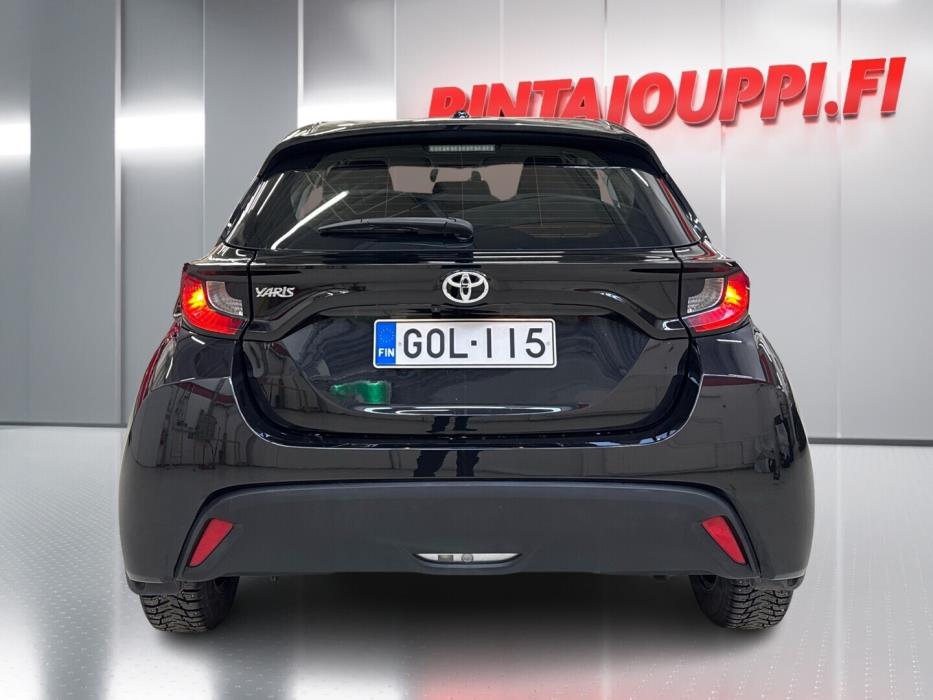 TOYOTA Yaris 2021