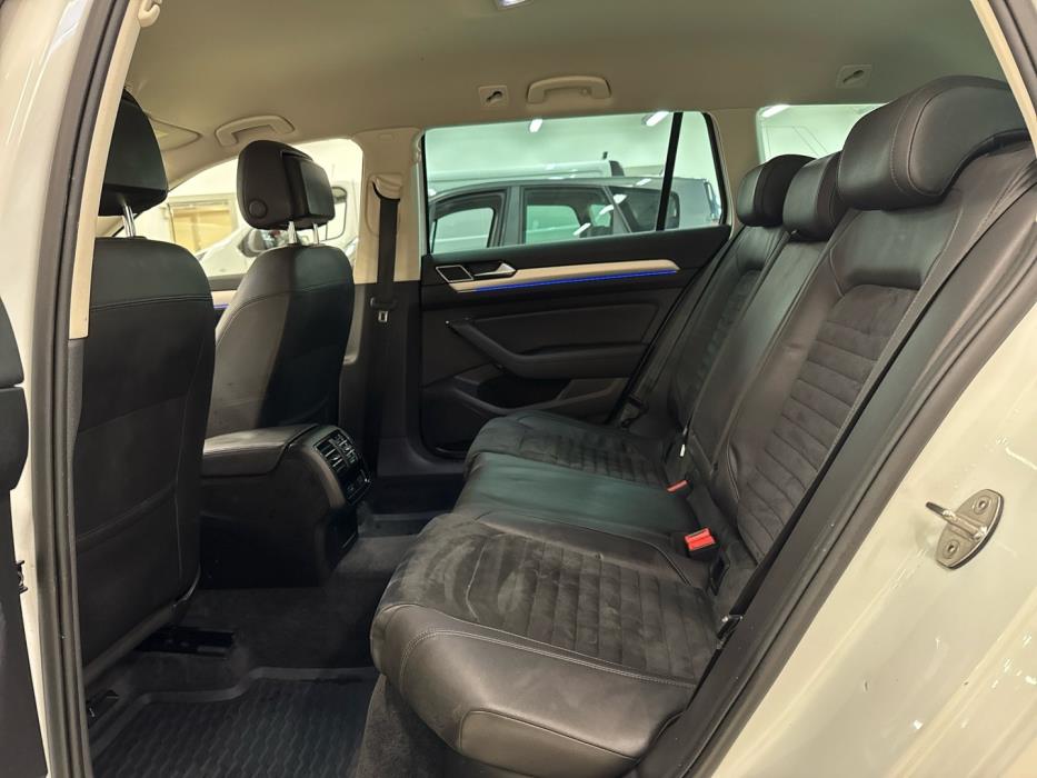 VOLKSWAGEN Passat 2016