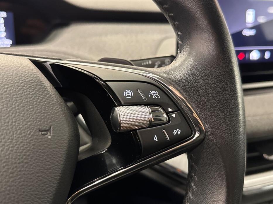 SKODA Enyaq 2022