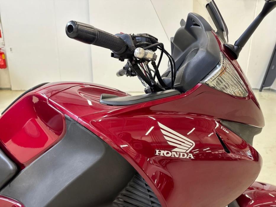 HONDA NT 2007