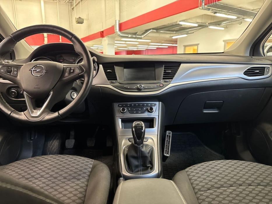 OPEL Astra 2021