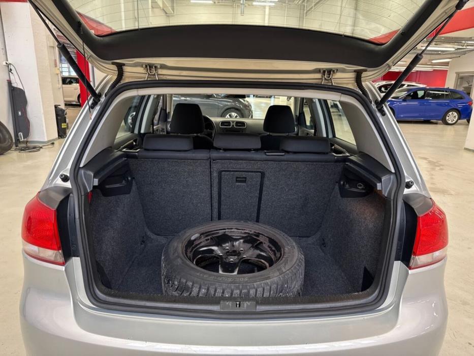 VOLKSWAGEN Golf 2010