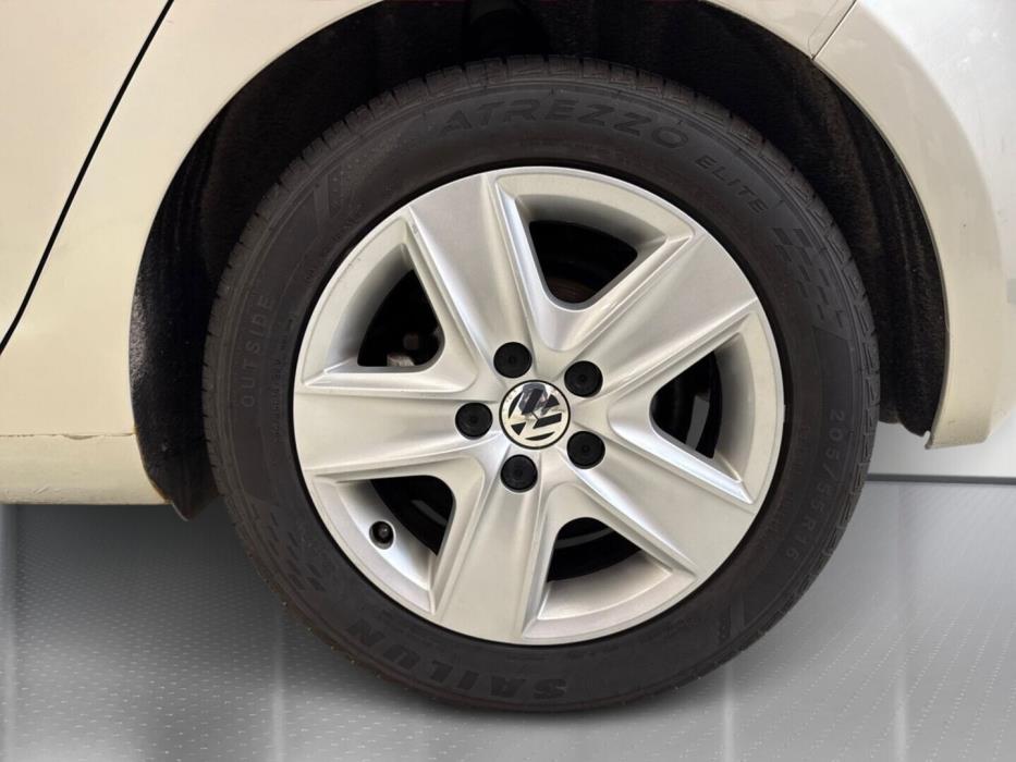 VOLKSWAGEN Golf 2010