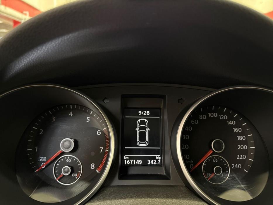 VOLKSWAGEN Golf 2010