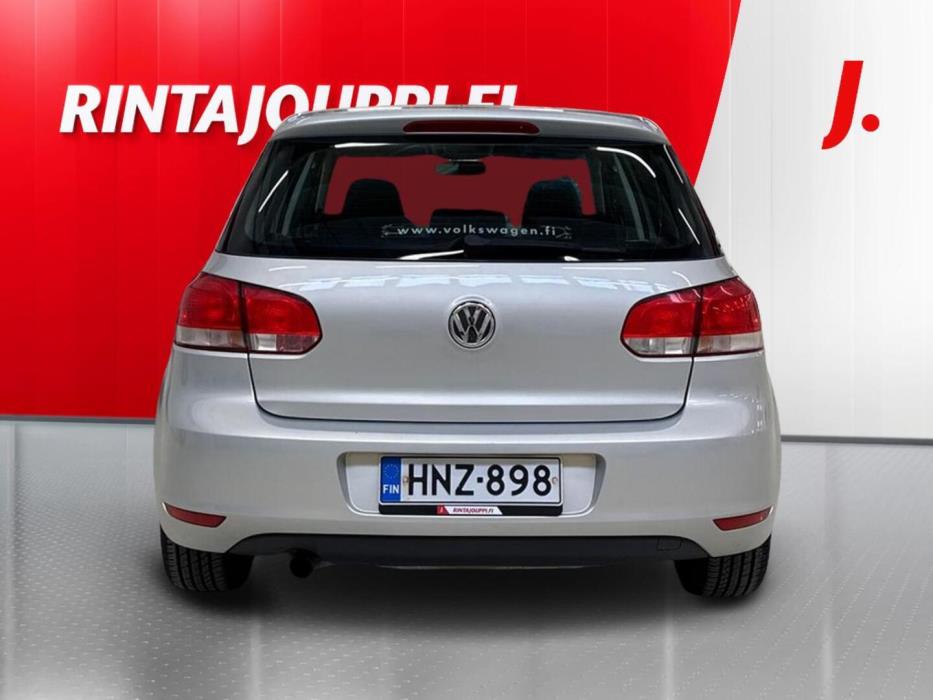 VOLKSWAGEN Golf 2010