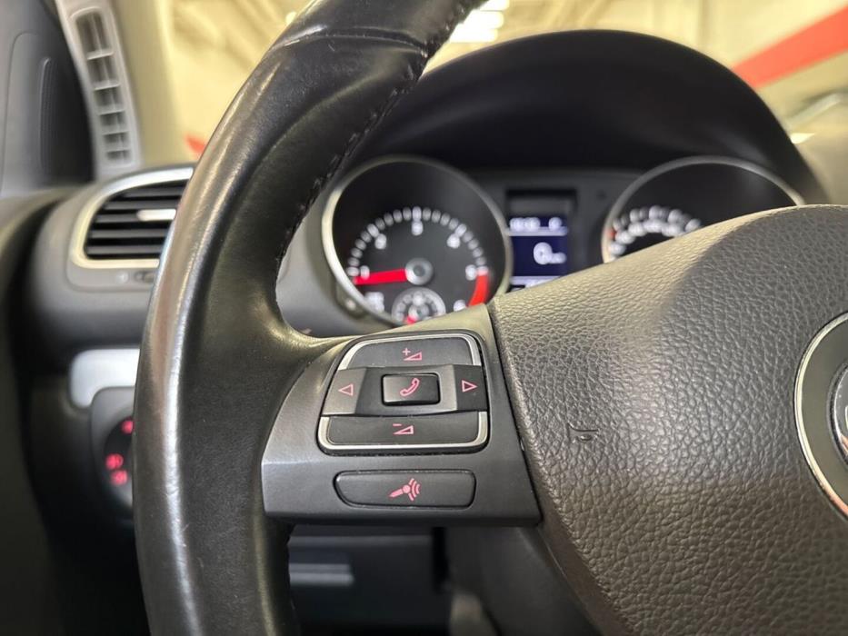 VOLKSWAGEN Golf 2010