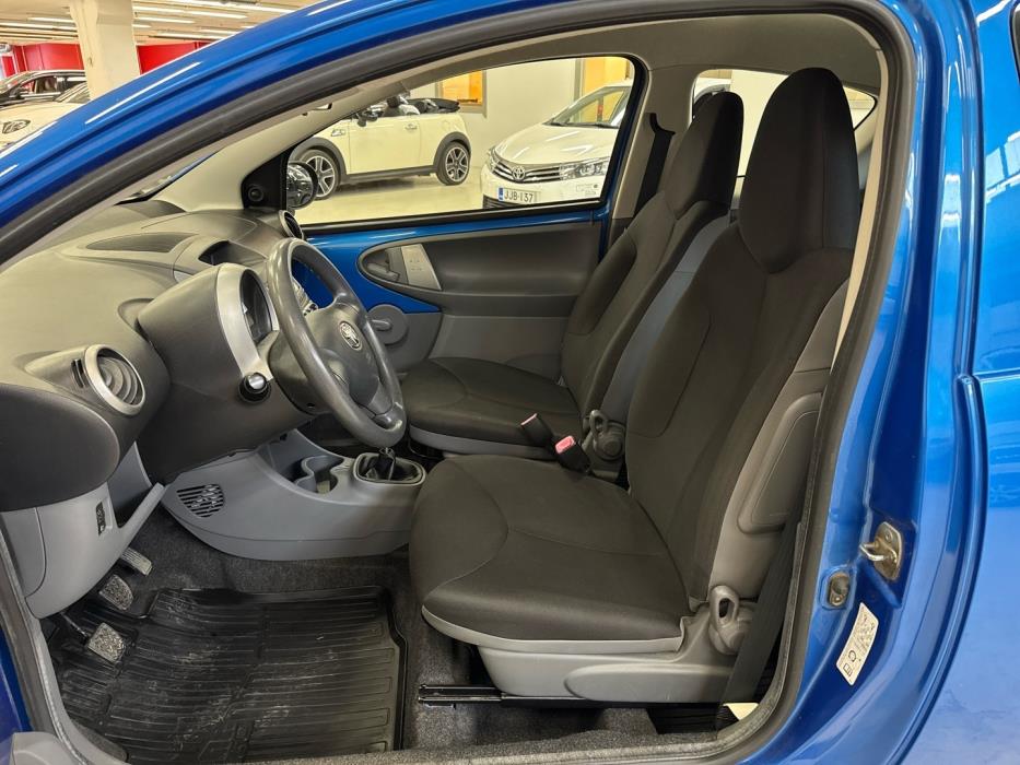TOYOTA AYGO 2010