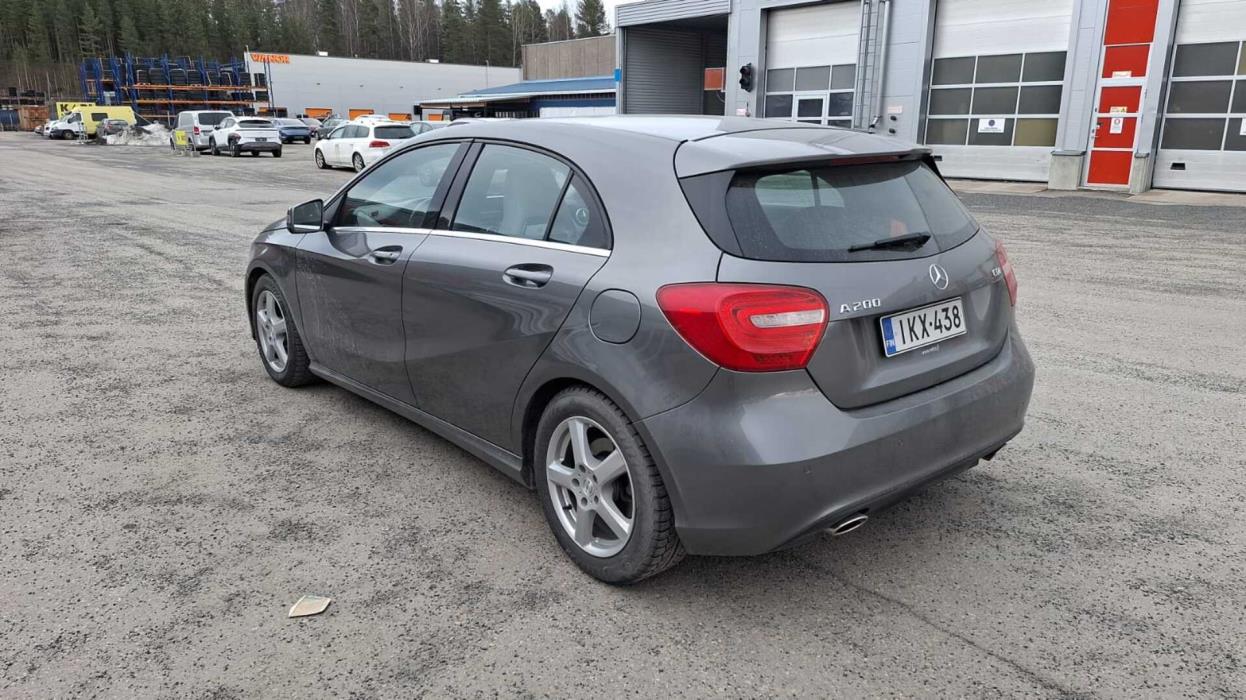 MERCEDES-BENZ A 2013