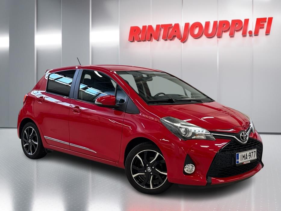 TOYOTA Yaris 2015