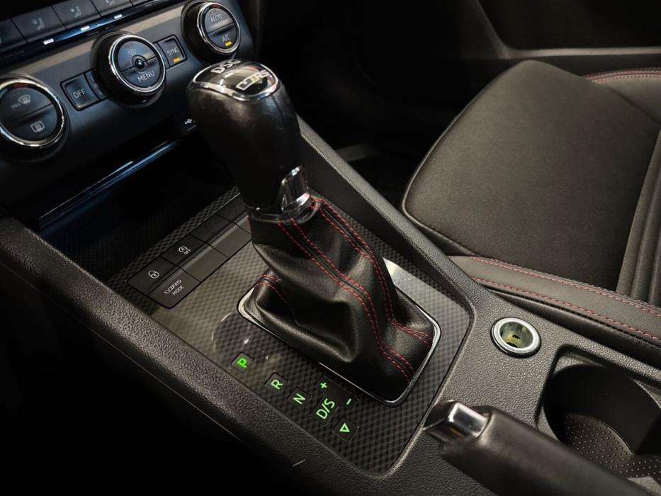 SKODA Octavia 2016