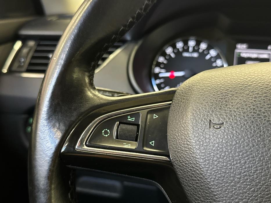 SKODA Octavia 2014