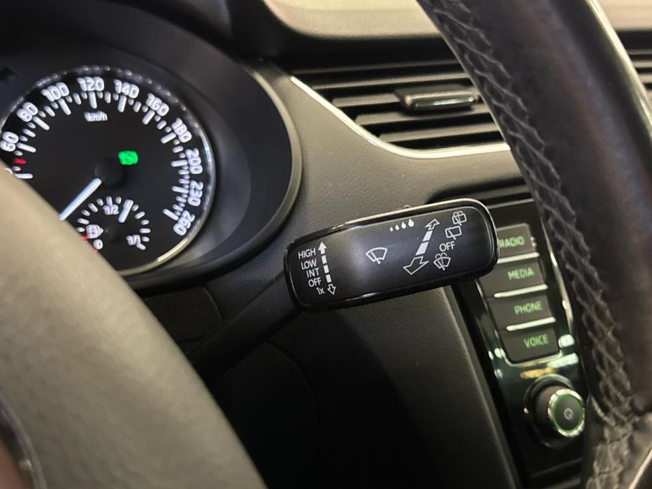 SKODA Octavia 2014