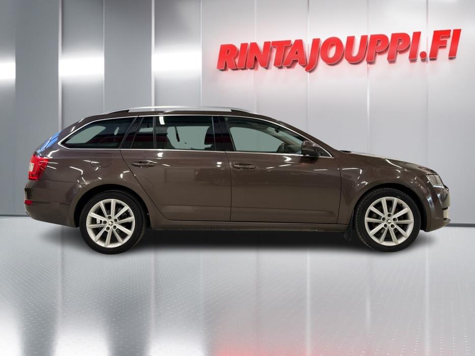SKODA Octavia 2014