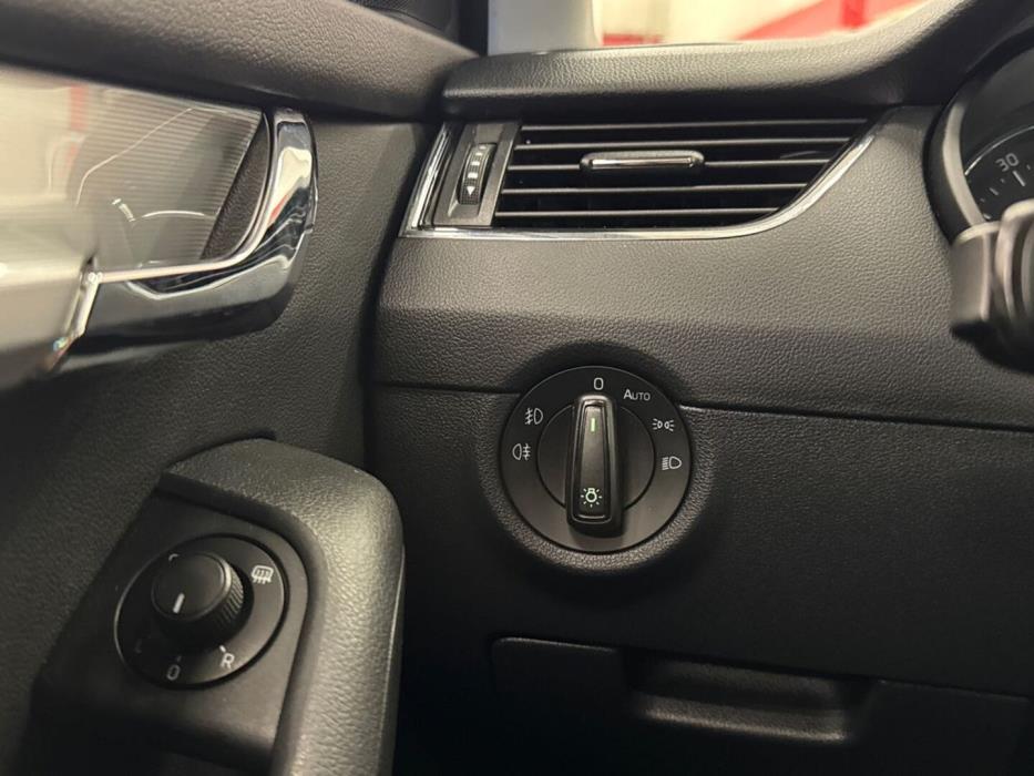 SKODA Octavia 2016
