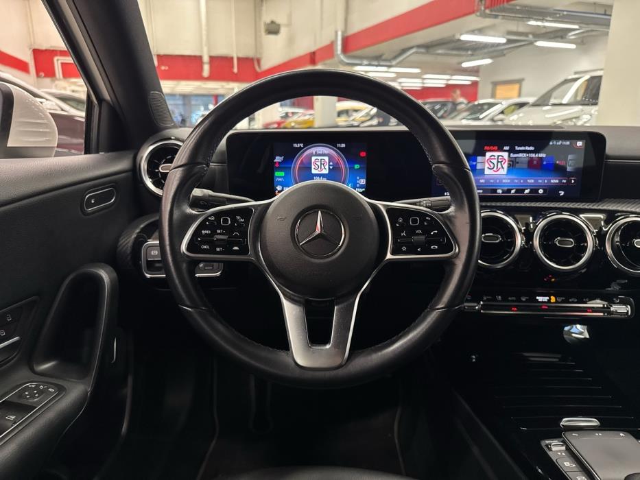 MERCEDES-BENZ A 2021