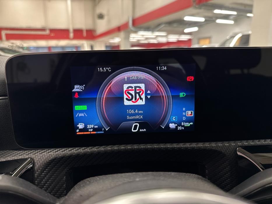 MERCEDES-BENZ A 2021