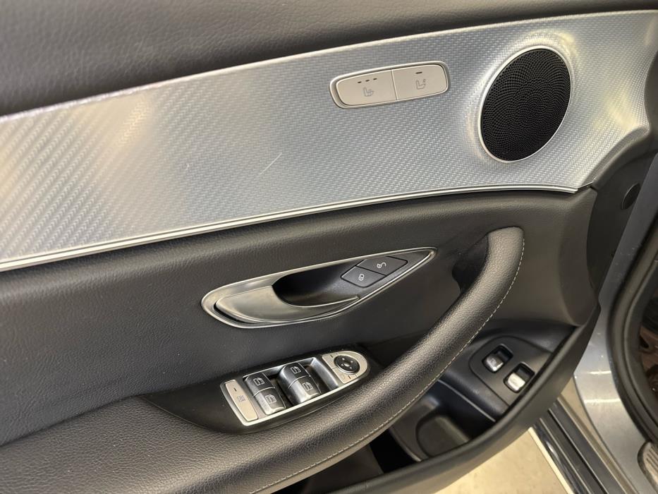 MERCEDES-BENZ E 2020