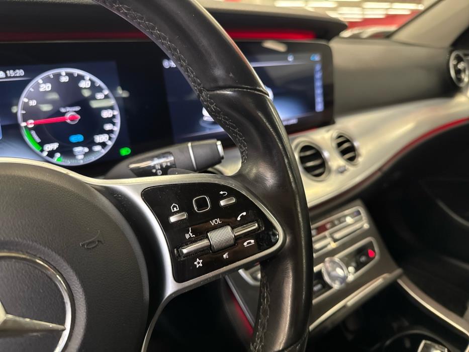 MERCEDES-BENZ E 2020