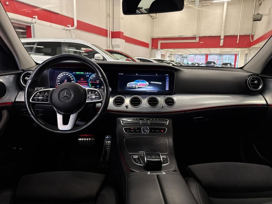 MERCEDES-BENZ E 2020