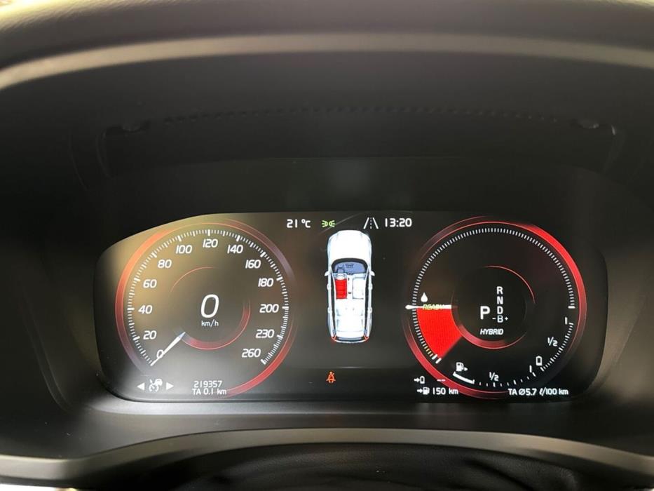 VOLVO V60 2020
