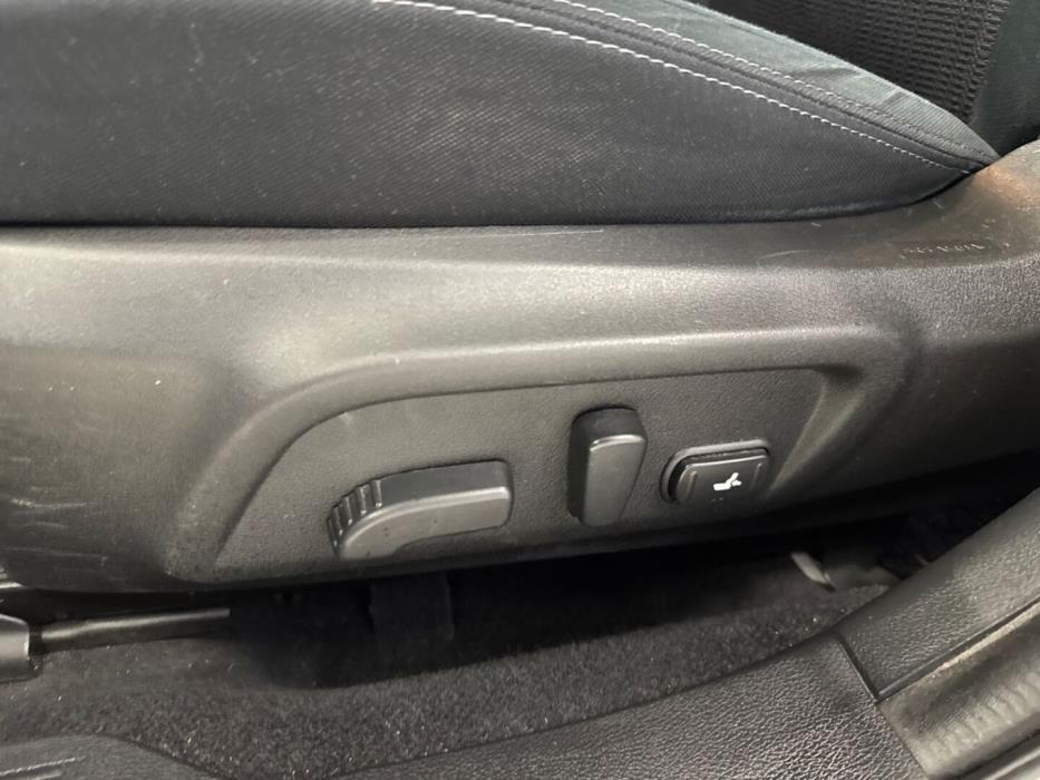 SUBARU Outback 2016
