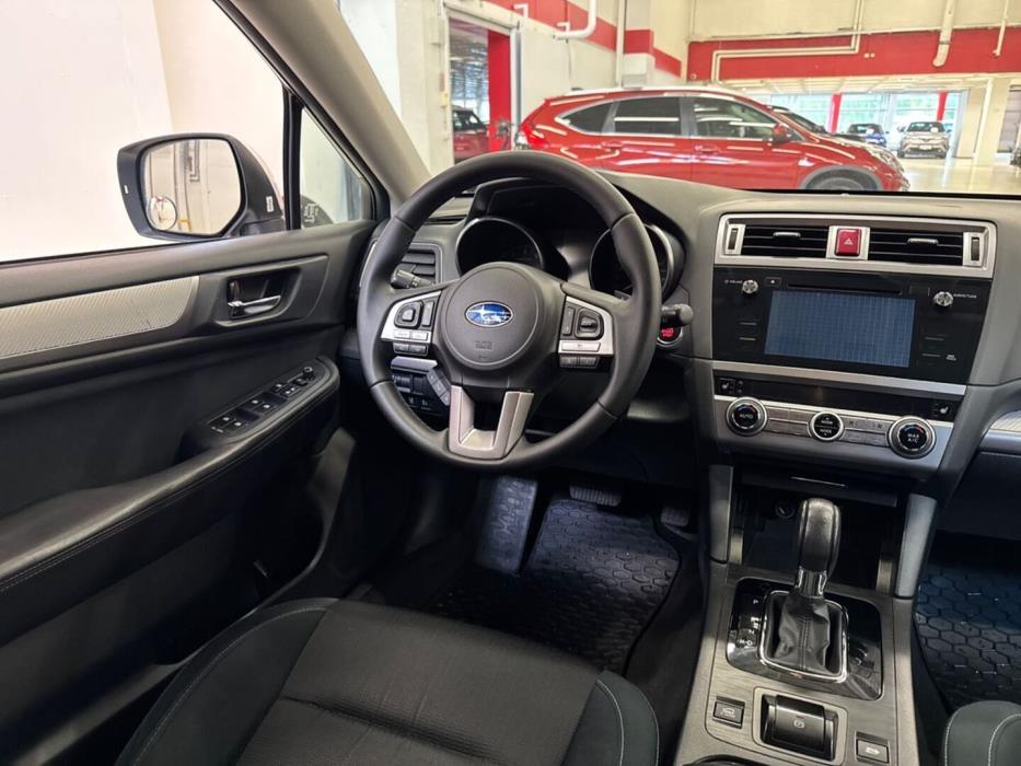 SUBARU Outback 2016