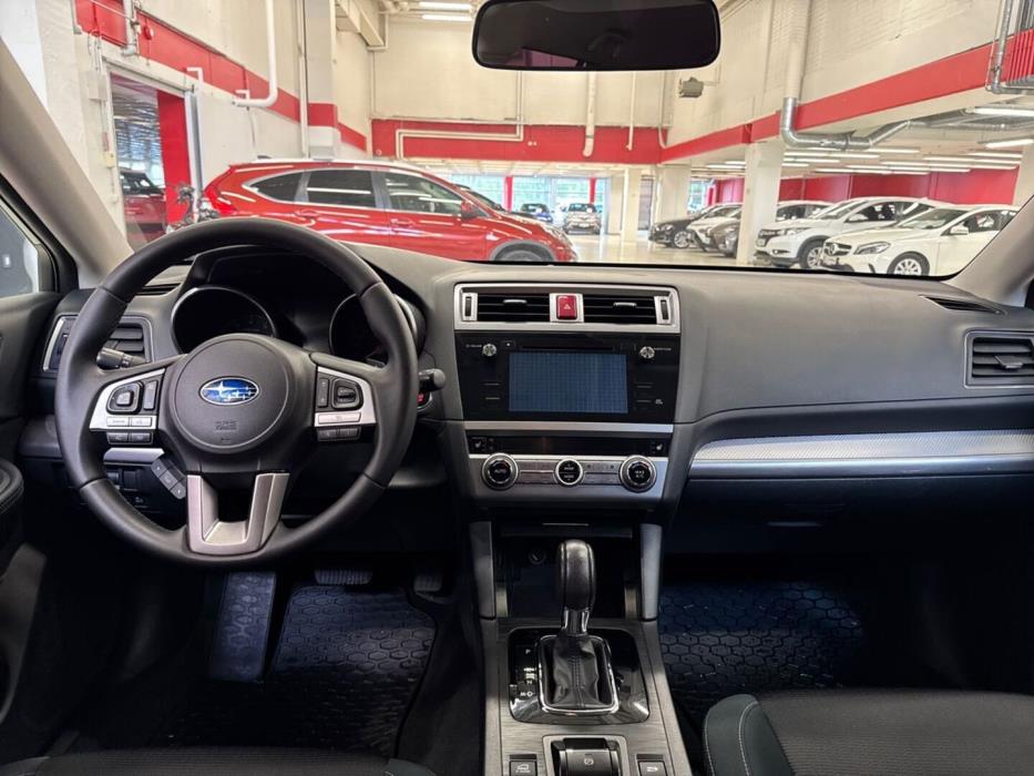 SUBARU Outback 2016