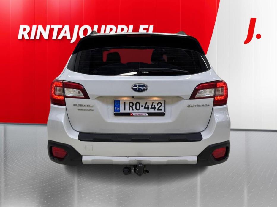 SUBARU Outback 2016